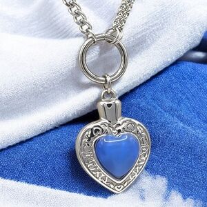 🆕️18K Gold Plated 316L Stainless Steel Blue Crystal Heart Pendant Necklace 💙